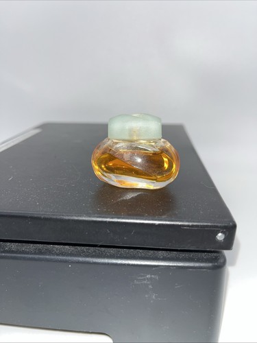 Estee lauder knowing - estee,